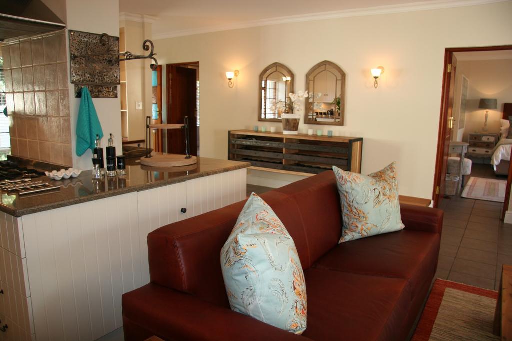 Cape Robin Cottage Franschhoek Room photo