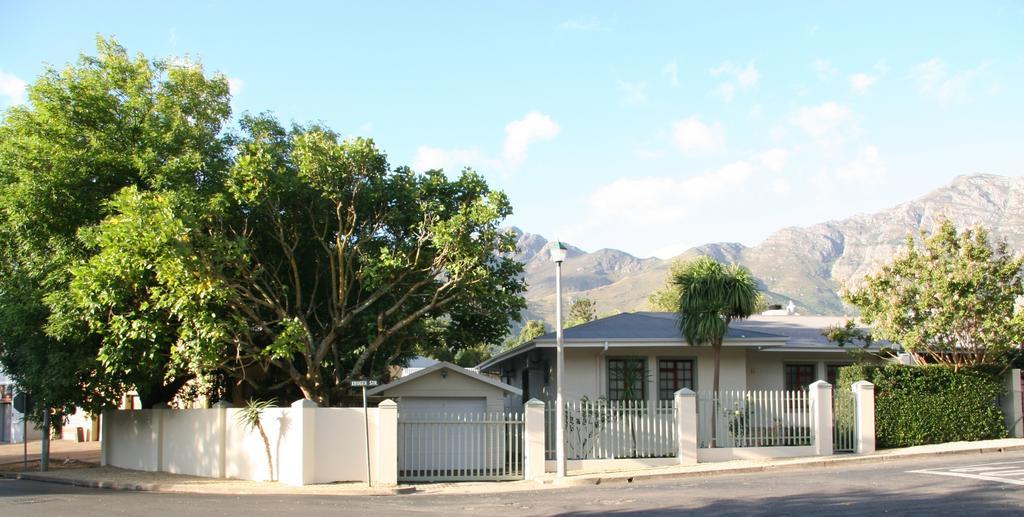 Cape Robin Cottage Franschhoek Room photo